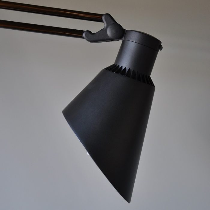 Skrivbordslampa DX2E | HUMANSCALE