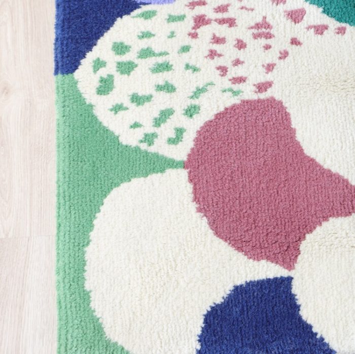 Matta Bows 226×190 cm | JOSEF FRANK