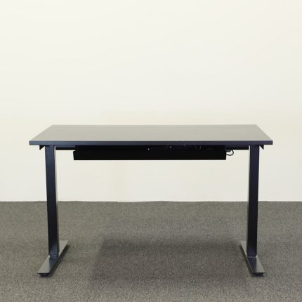 Elektriskt höj- och sänkbart skrivbord 120 cm | FORM2