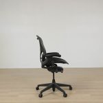 Kontorsstol Aeron Re-Mastered Medium | HERMAN MILLER