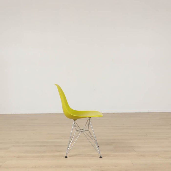 Stol Eames Fiberglass Side Chair DSR | VITRA