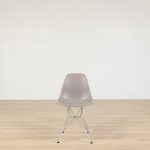 Stol Eames Fiberglass Side Chair DSR | VITRA