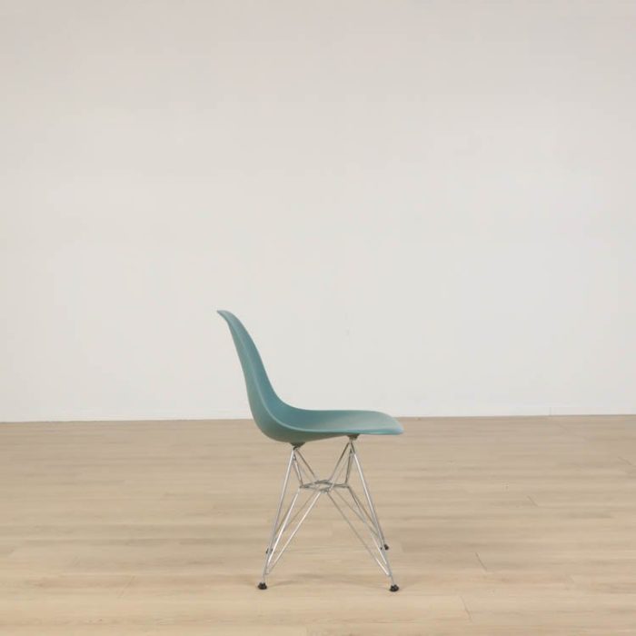 Stol Eames Fiberglass Side Chair DSR | VITRA